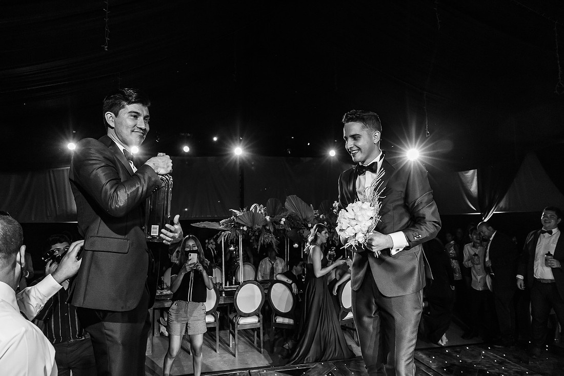 ISAAC Y ALEJANDRO0101